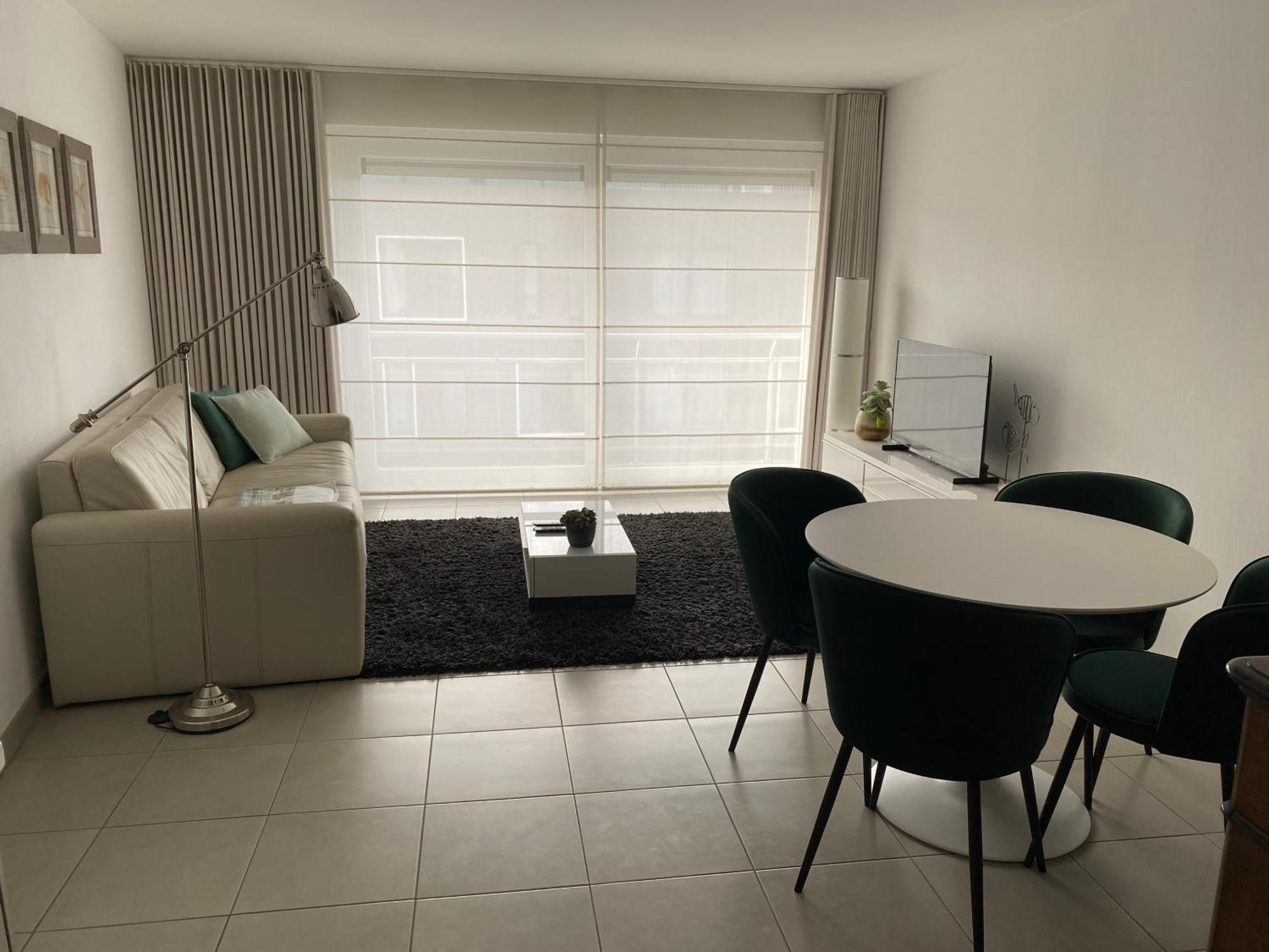 Gezellig Modern Met Optie Garagebox En In De Buurt Strand, Winkels En Restaurants *